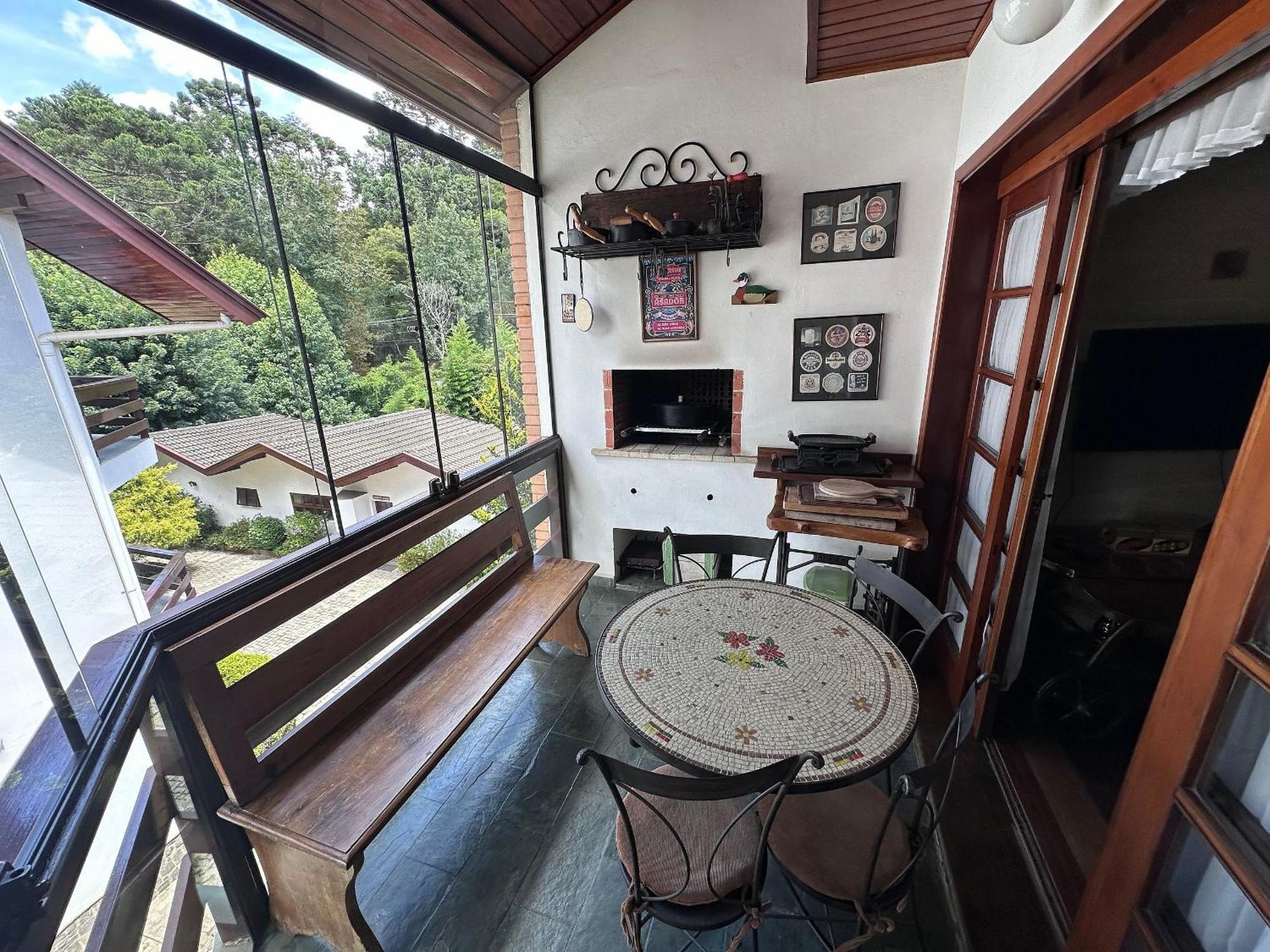 Apartamento No Centrinho Para A Familia Campos do Jordao Dış mekan fotoğraf